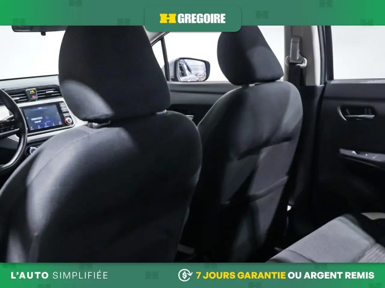Nissan Versa снимка Nissan Versa