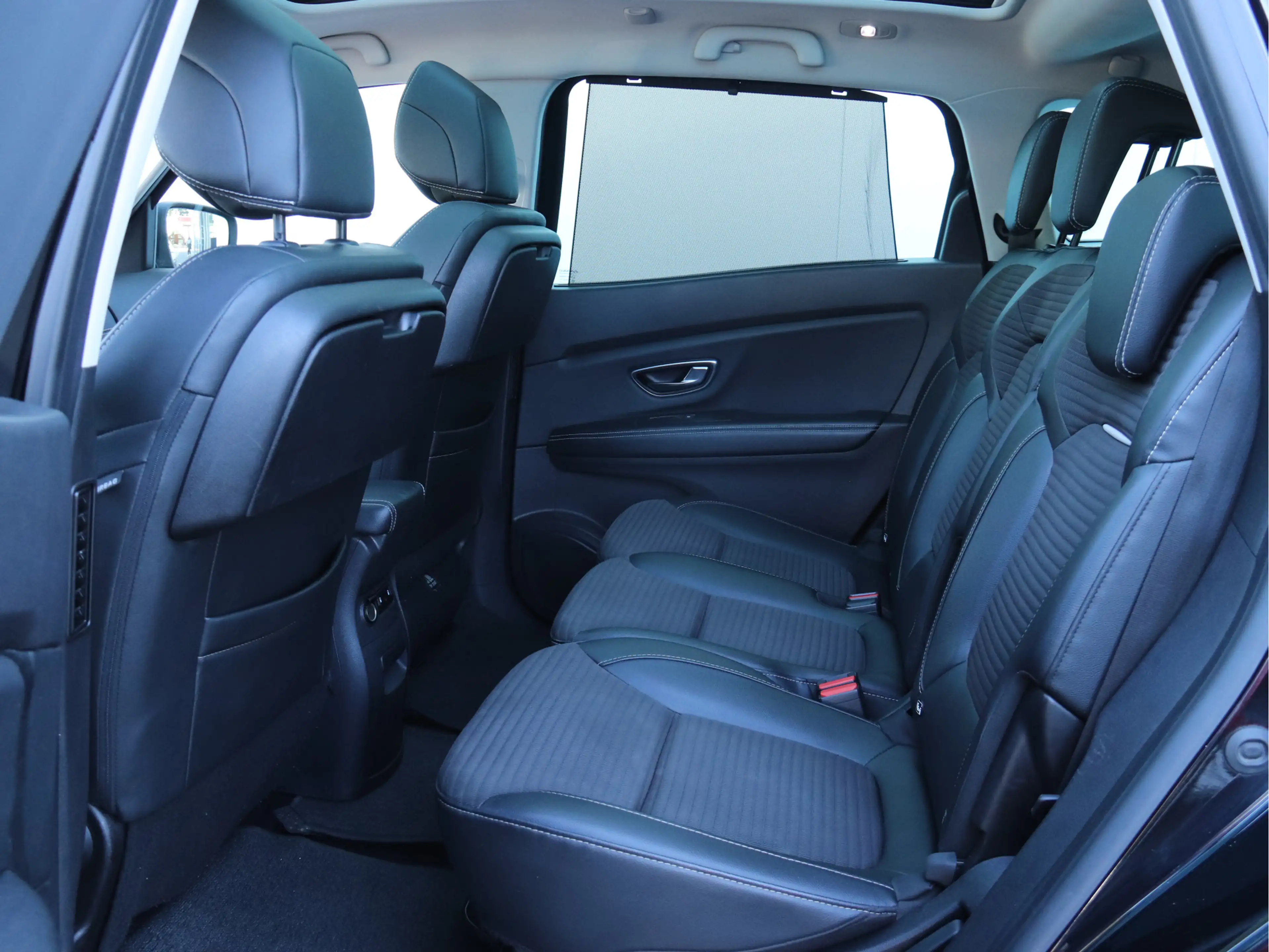 Renault Grand Scenic 1.3 TCe Intens 7p. NAVI / CRUISE / CAMERA / CLIMAT — photo 6