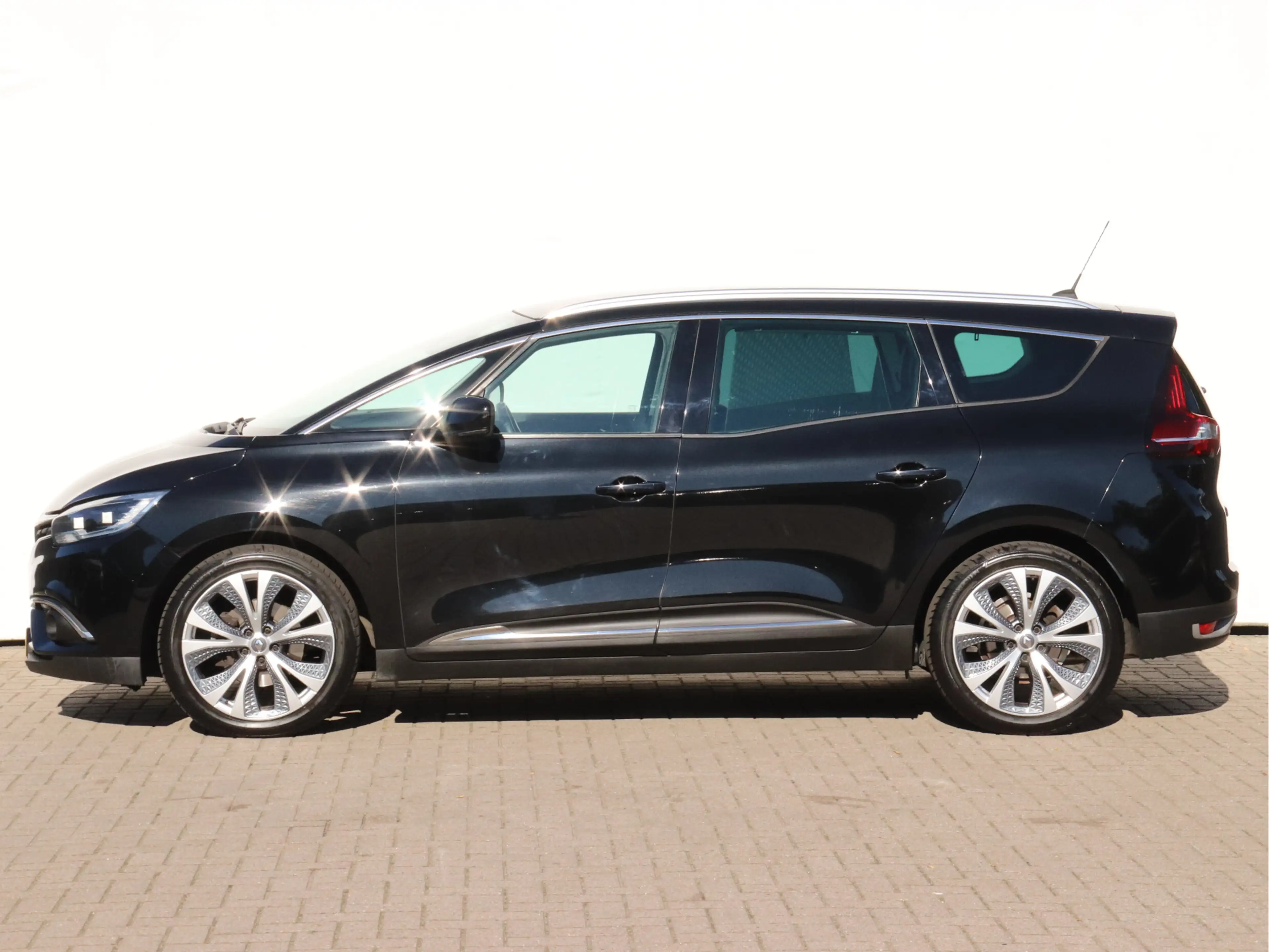 Renault Grand Scenic 1.3 TCe Intens 7p. NAVI / CRUISE / CAMERA / CLIMAT — photo 2