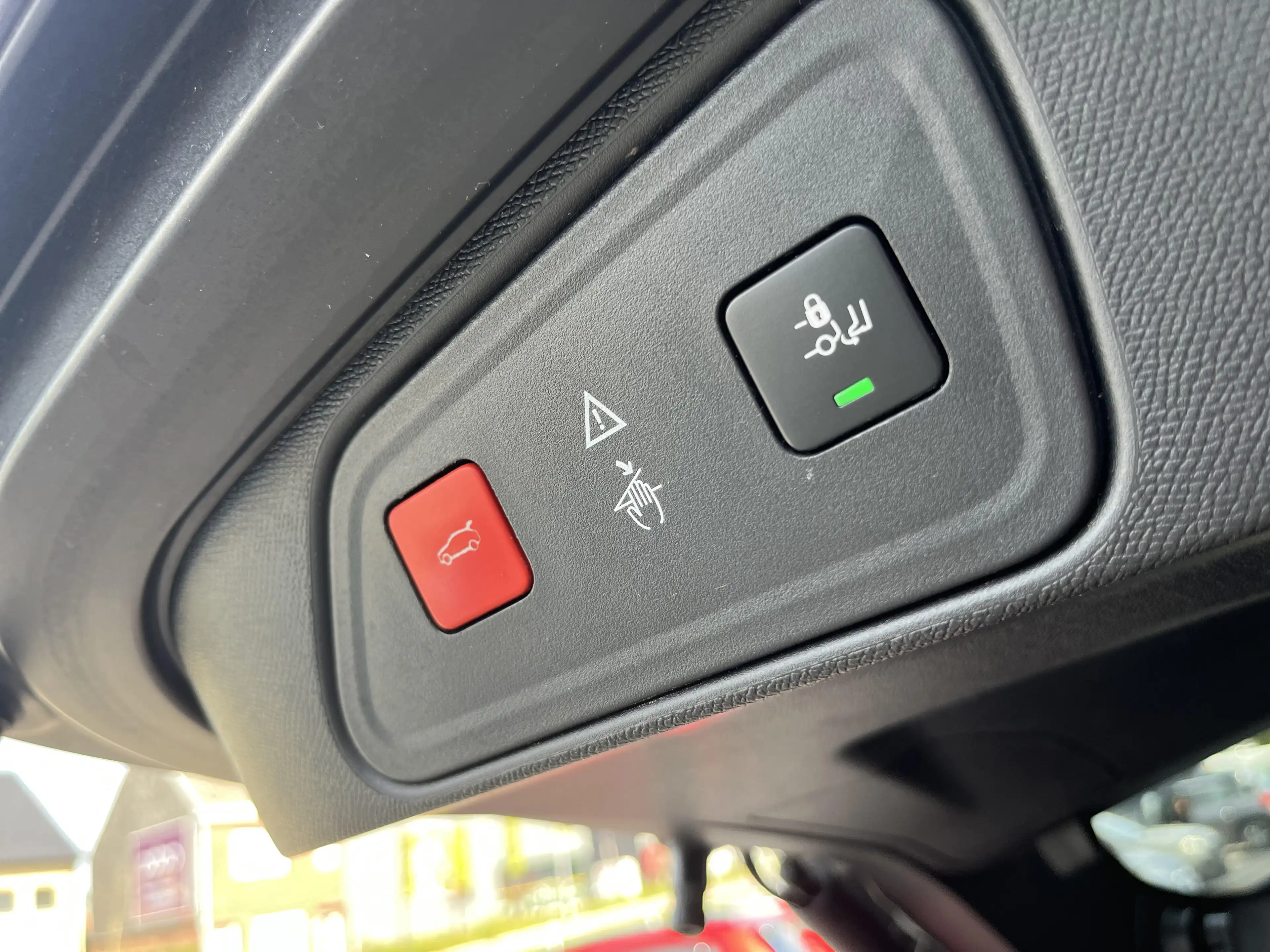 Peugeot 3008 GT — photo 13