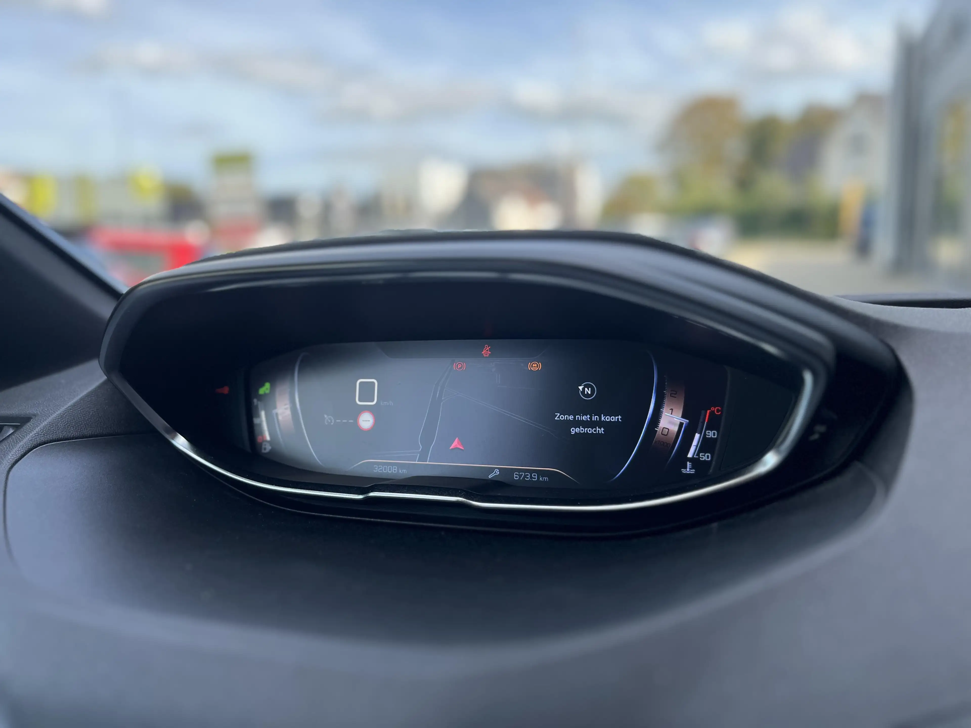 Peugeot 3008 GT — photo 18