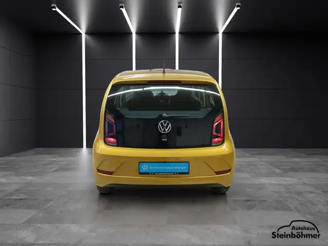 Volkswagen Up! view 5