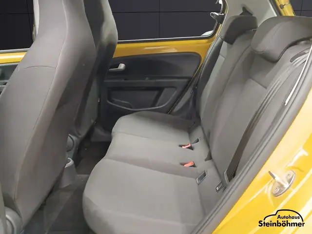 Volkswagen Up! view 15