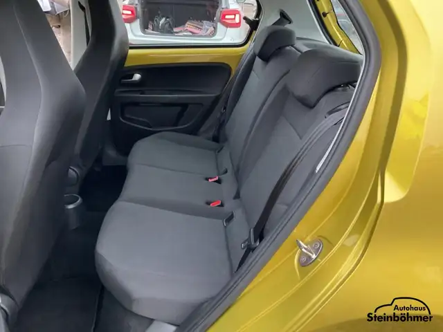 Volkswagen Up! view 7