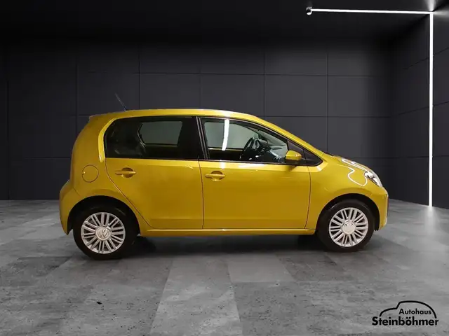 Volkswagen Up! view 9