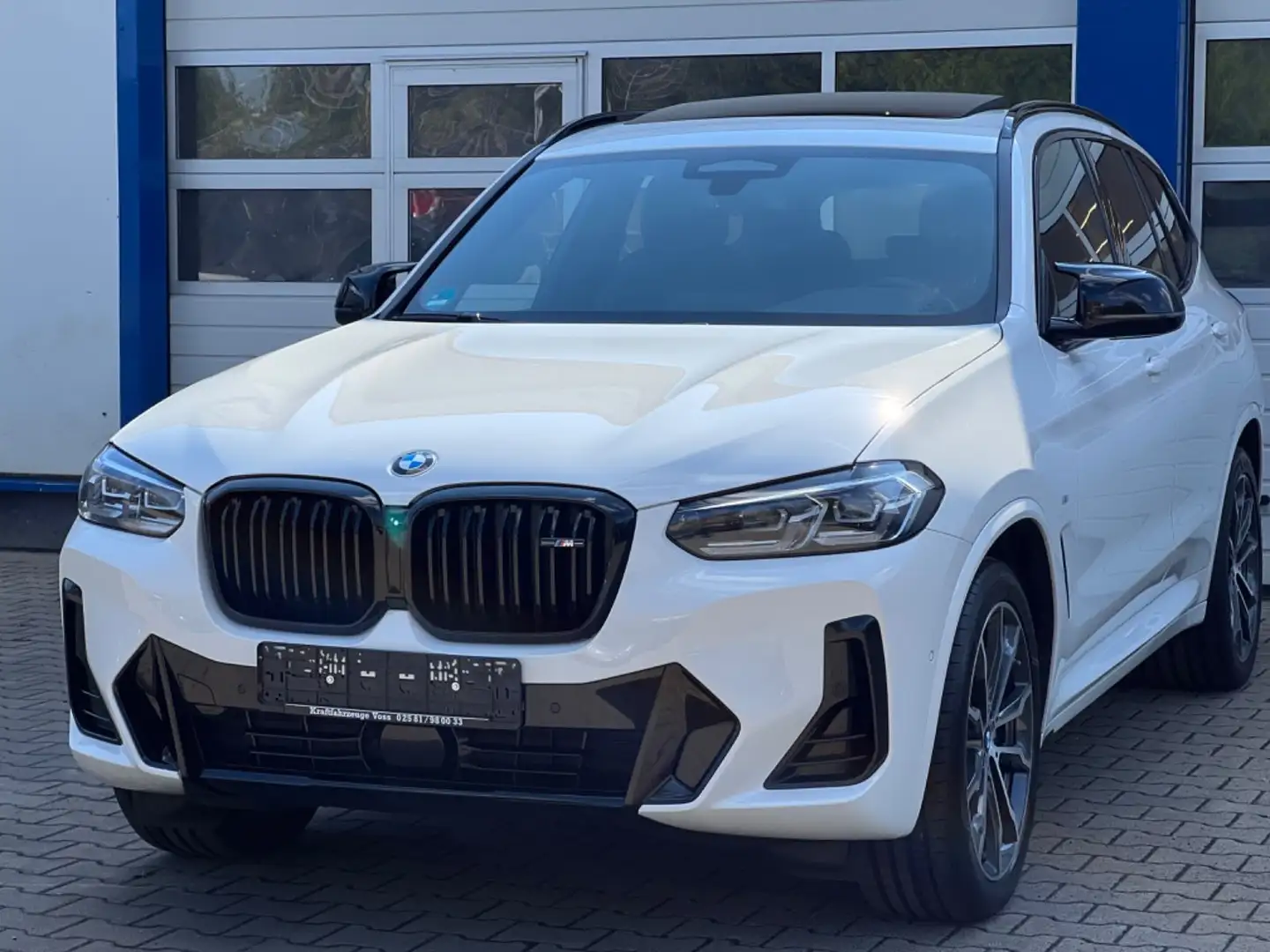 BMW X3 M d "M-SPORT/PANO/H&K/AHK/20" Blanc - 2