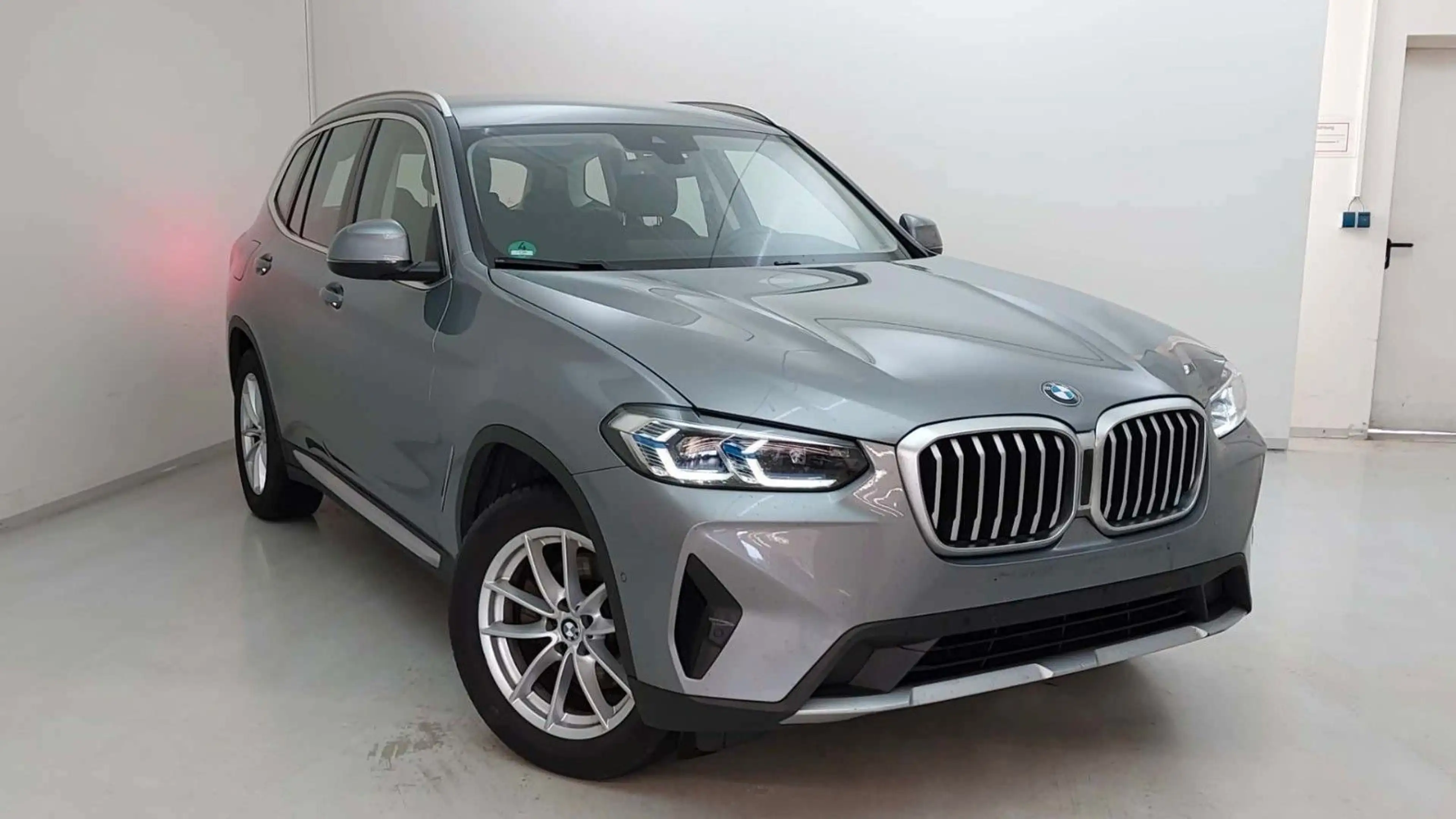 BMW X3 xDrive 20 d /HEAD-UP /LEDER /LASER / AHK/ 1HA — photo 2