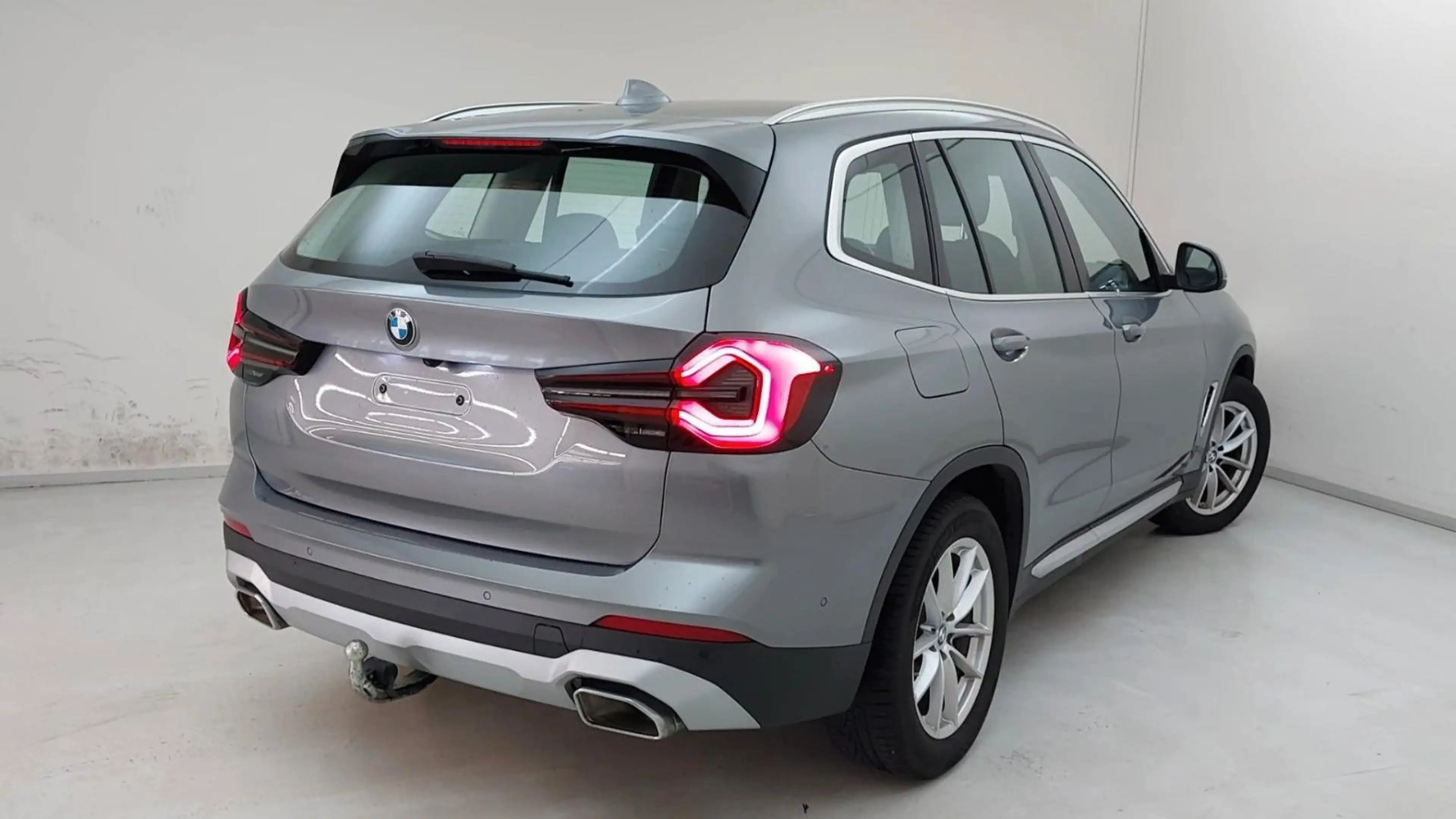 BMW X3 xDrive 20 d /HEAD-UP /LEDER /LASER / AHK/ 1HA — photo 4