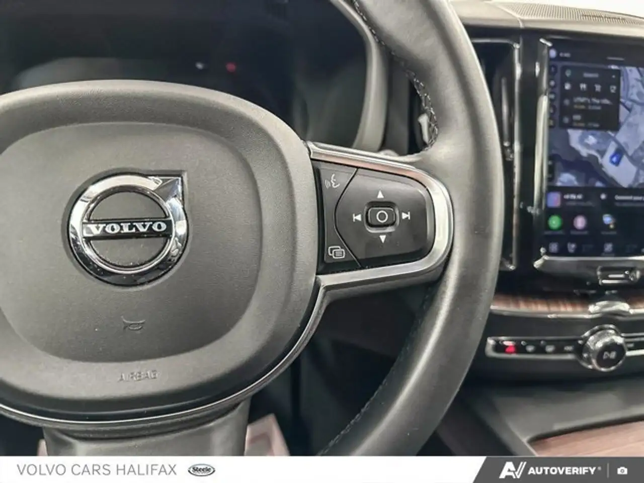 Volvo XC60 снимка Volvo XC60