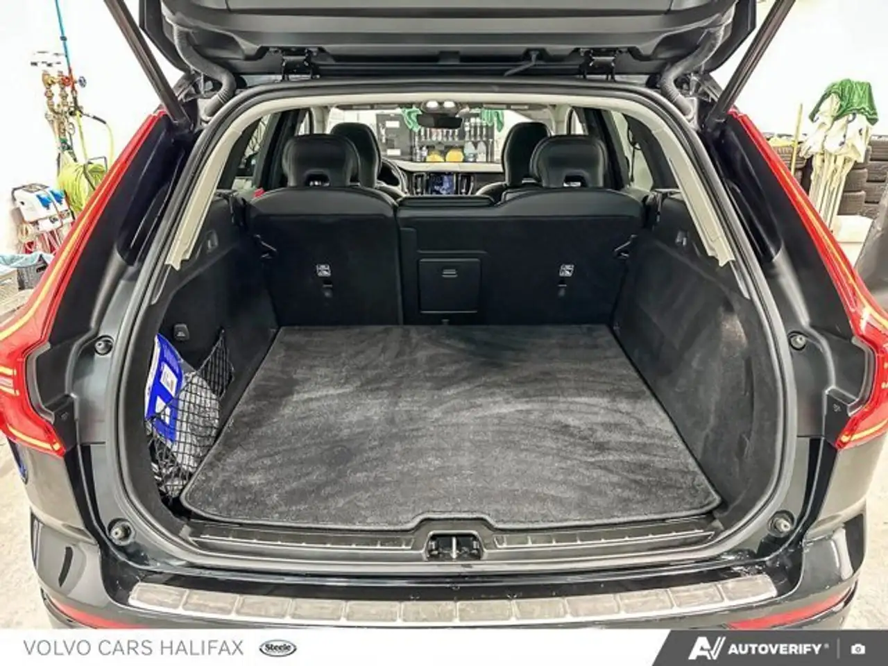 Volvo XC60 снимка Volvo XC60