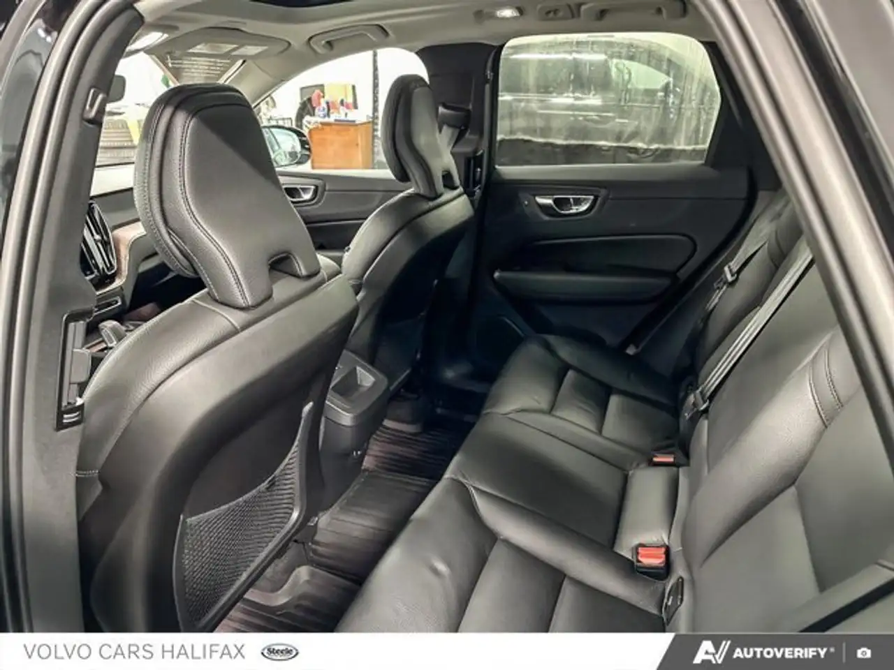Volvo XC60 снимка Volvo XC60
