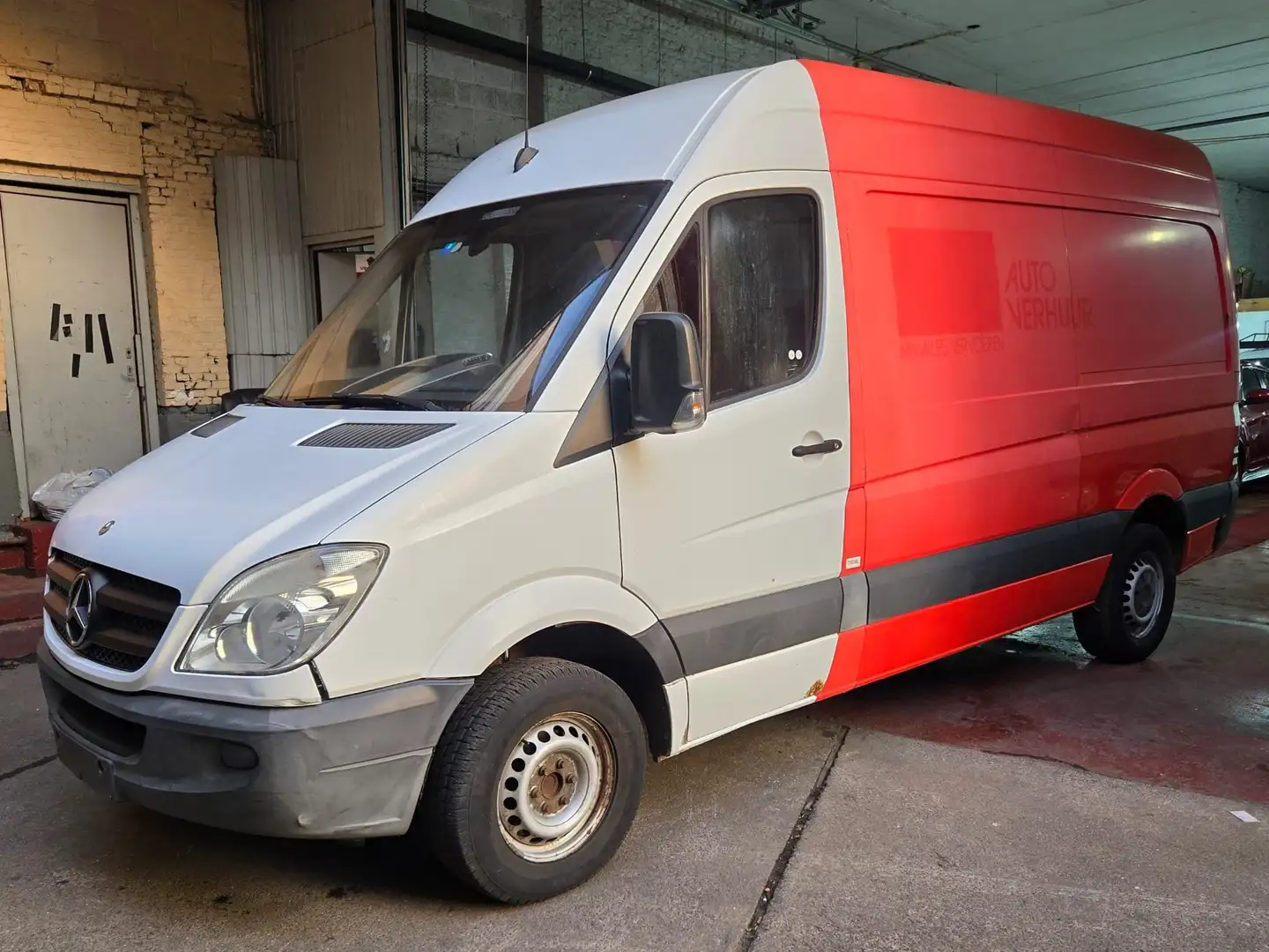Mercedes-Benz Sprinter 906 Orange - 1