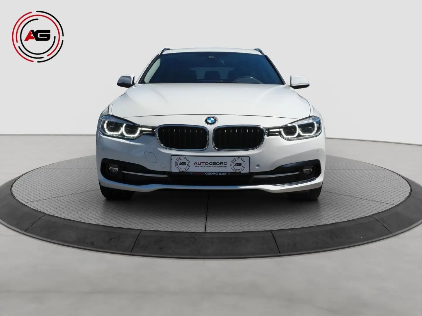 BMW 320 dA Touring Sport Line LED HUD AHK NAVI PROF. Weiß - 2