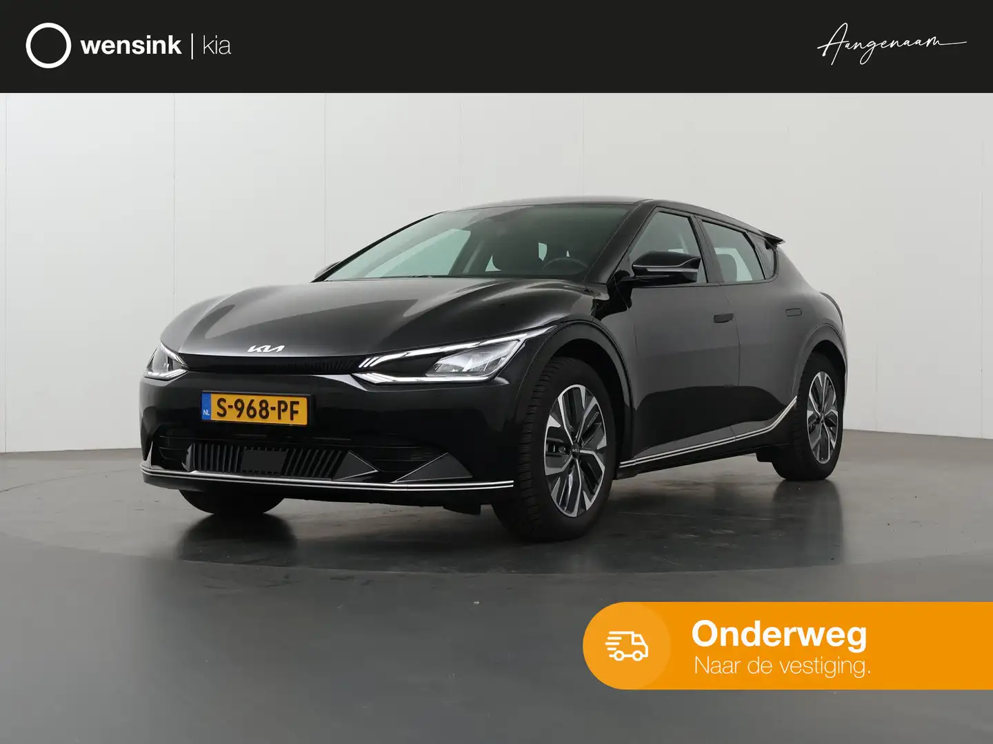 Kia EV6 58 kWh | Navigatie | Parkeercamera | Stoelverwarmi Noir - 1