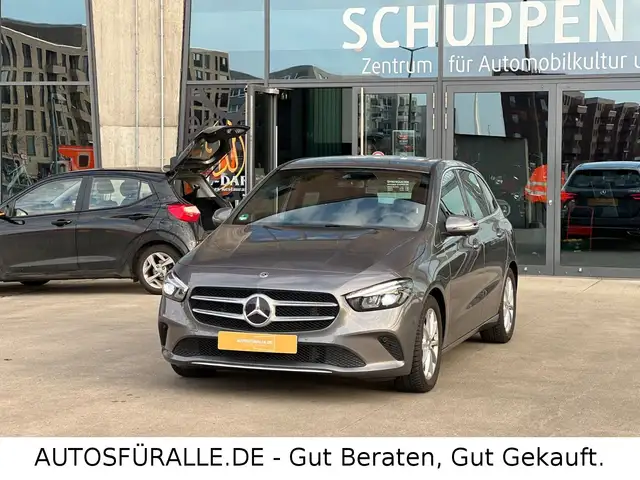 Mercedes-Benz B 200 B200*LED*SHZ*NAV*Elek.Heklap.*Rückfahrkamera*TOP