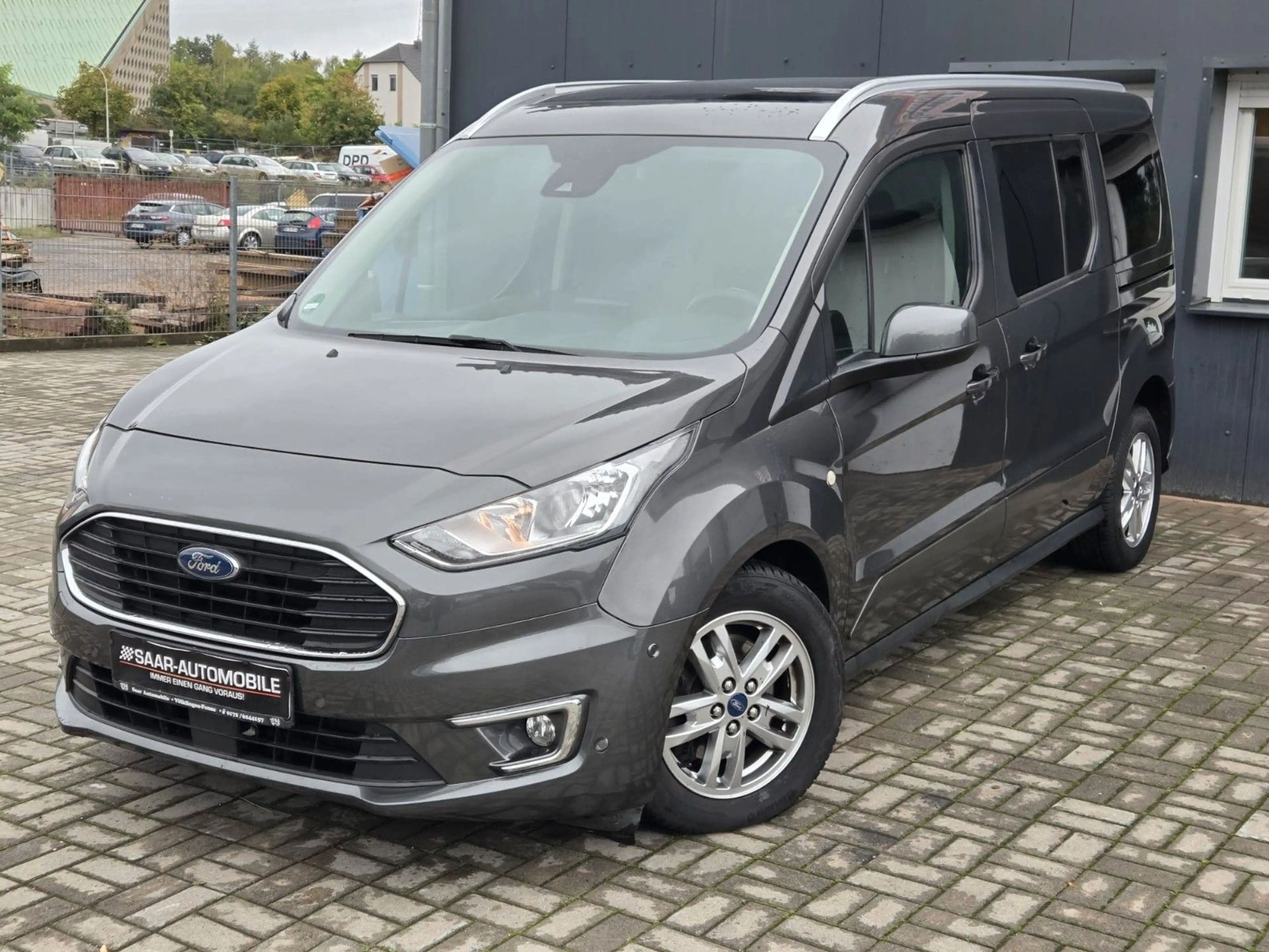 Ford Grand Tourneo Tourneo Connect 1,5 TDCI /7 SITZER /NAVI/TEMP — photo 2