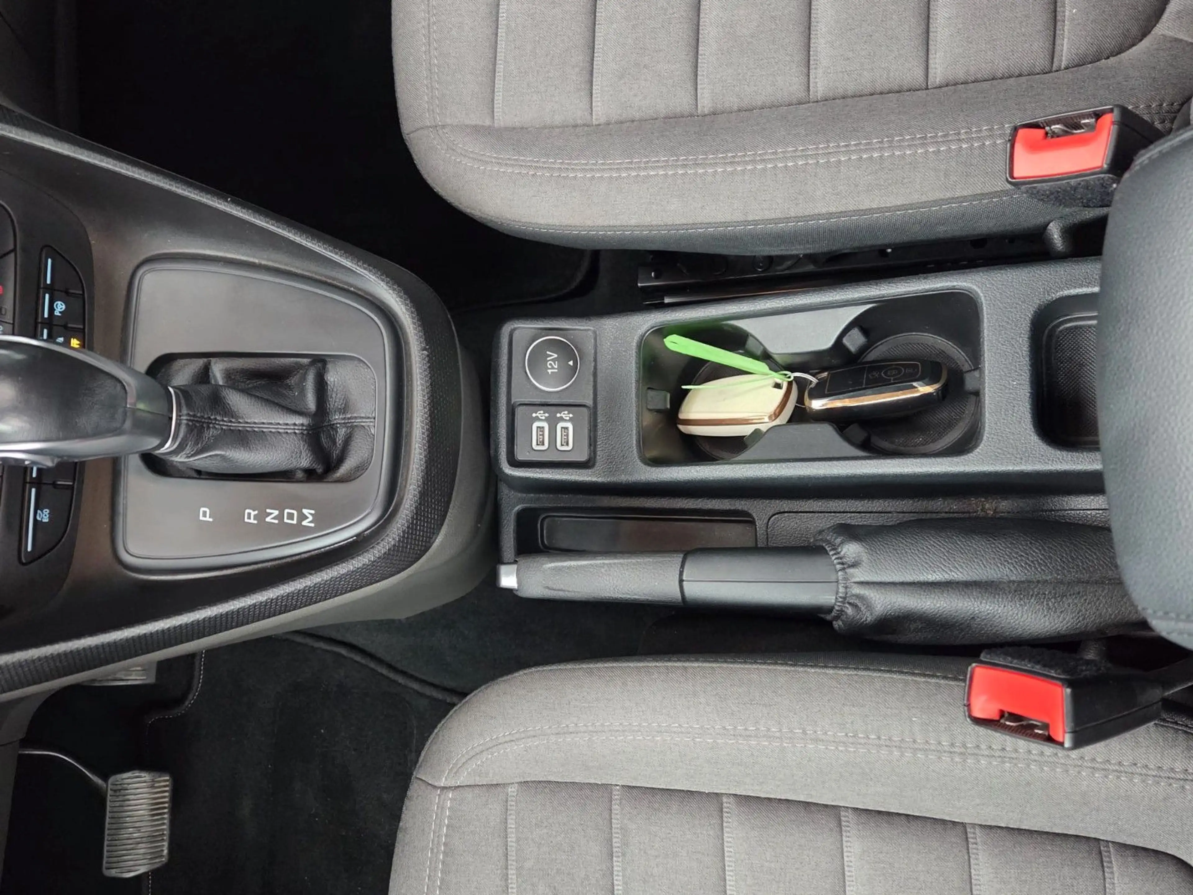 Ford Grand Tourneo Tourneo Connect 1,5 TDCI /7 SITZER /NAVI/TEMP — photo 13