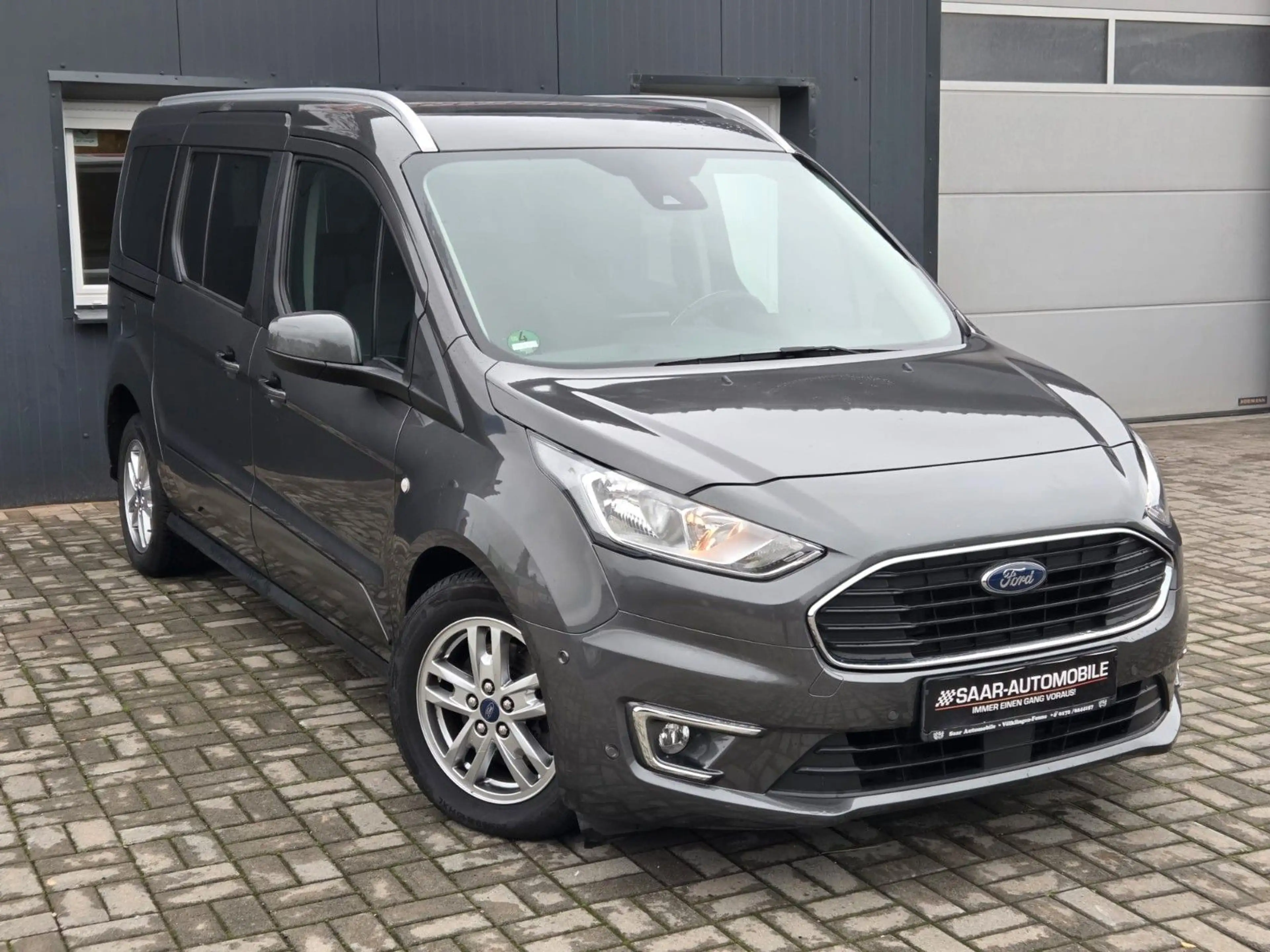 Ford Grand Tourneo Tourneo Connect 1,5 TDCI /7 SITZER /NAVI/TEMP