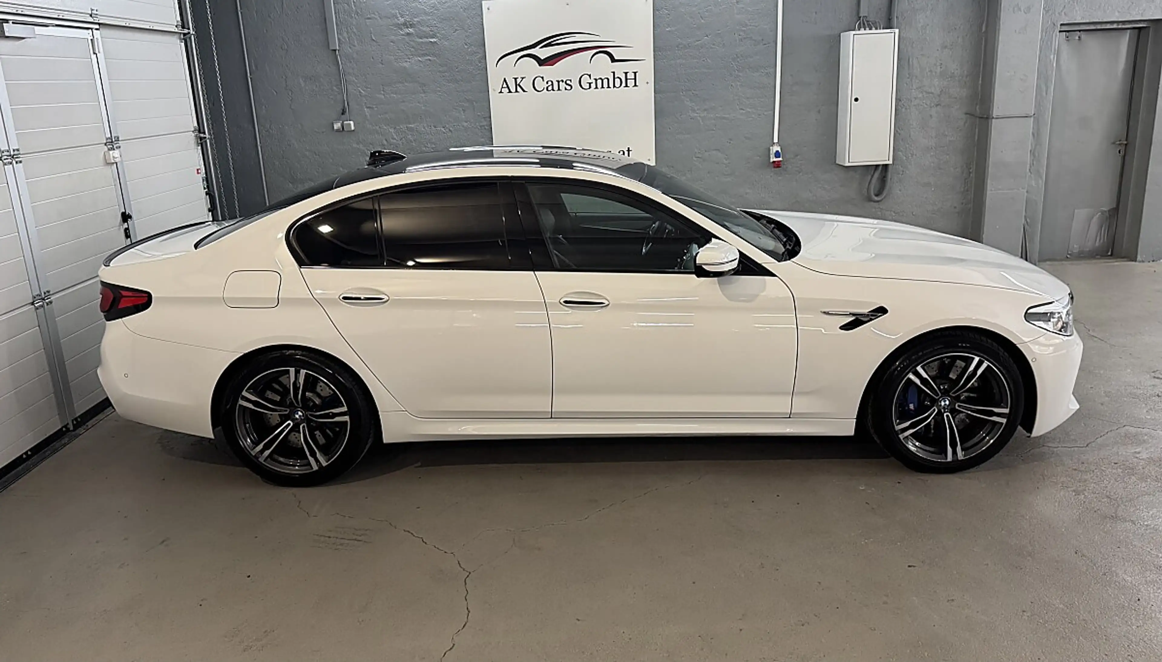 BMW M5 Aut. — photo 6