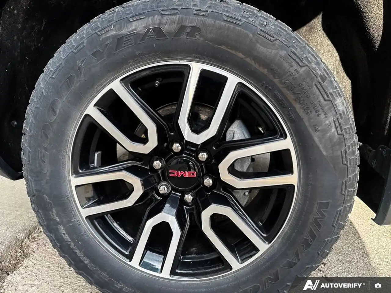 GMC Sierra 1500 photo GMC Sierra 1500