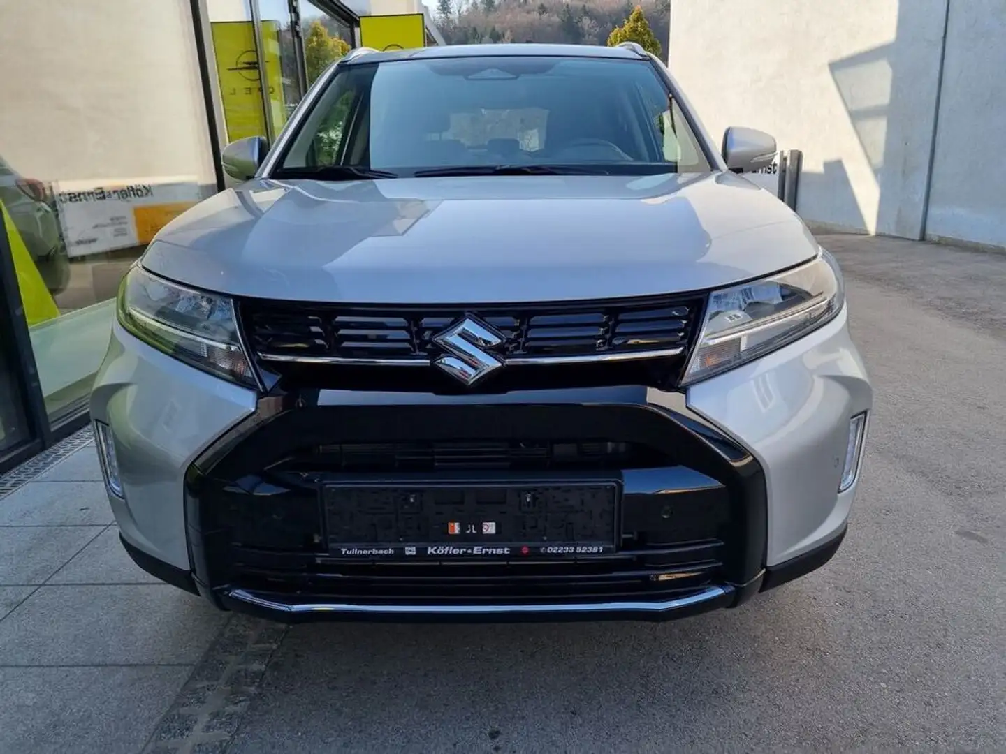 Suzuki Vitara 1,4 Hybrid ALLGRIP flash Aut. Silber - 2