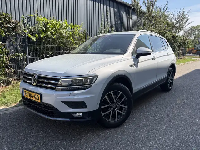 Volkswagen Tiguan Allspace 1.4 TSI Comfortline / NAVI / CRUISE / STOELVERWARM