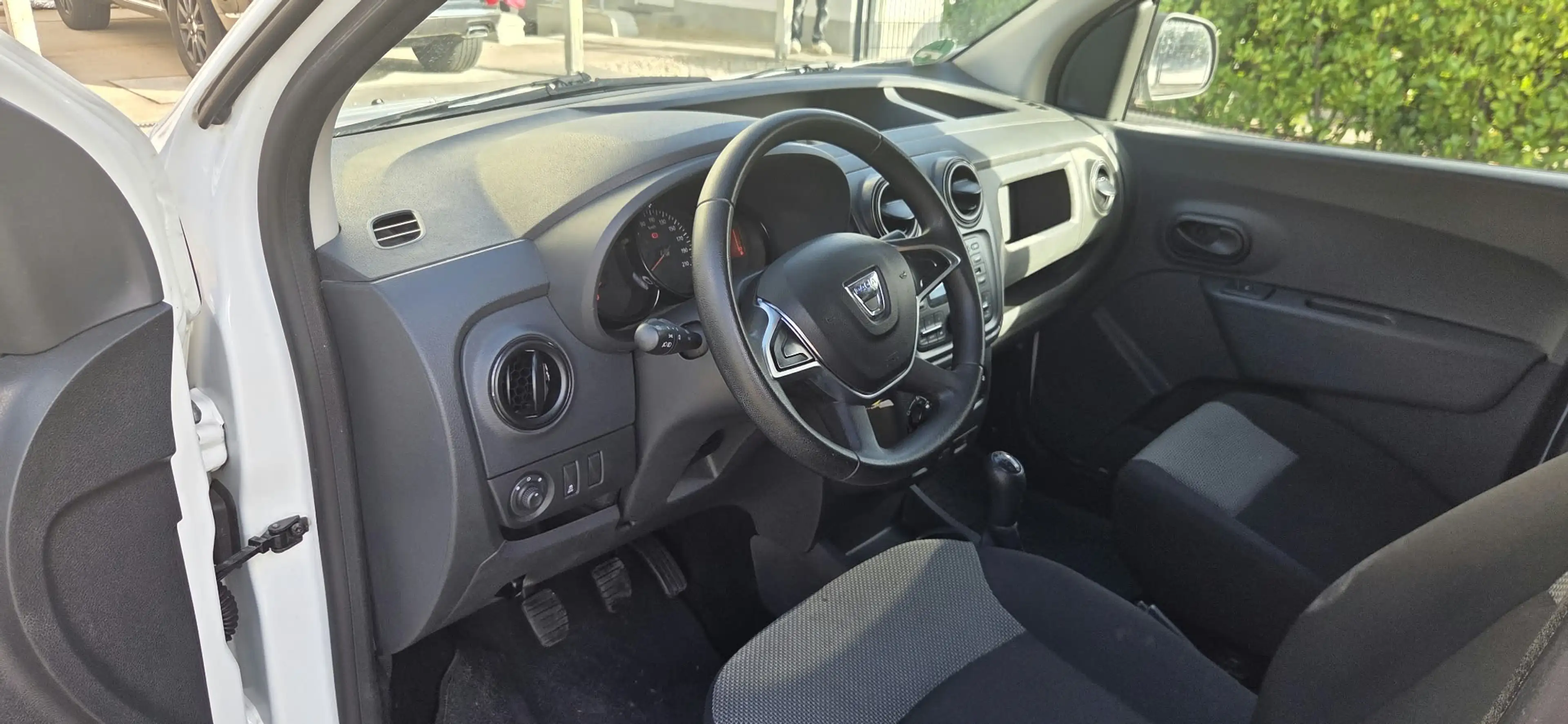 Dacia Dokker Essential — photo 11