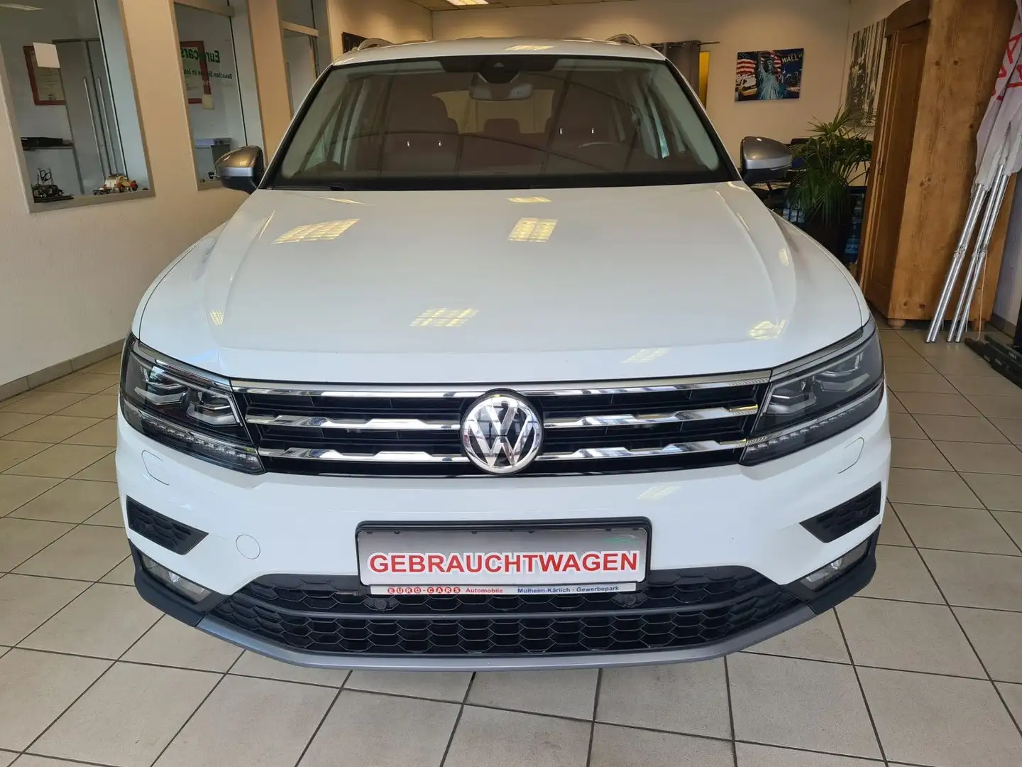Volkswagen Tiguan Allspace Comfortline 4Motion / LED /NAVI/ Weiß - 2