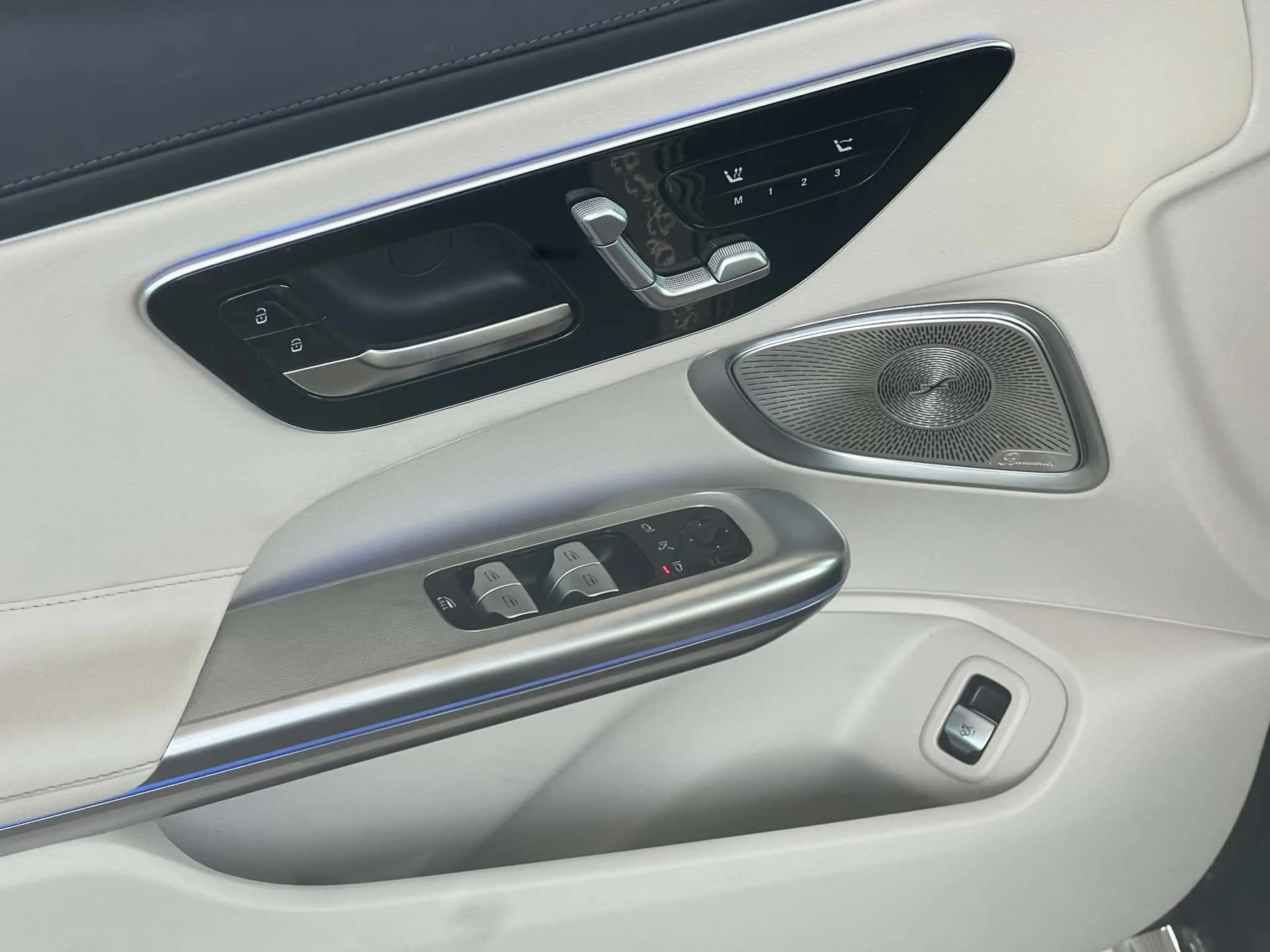 Mercedes-Benz CLE 200 Cabrio AMG 2025 nightpakket camera leder beige keylessgo — photo 10