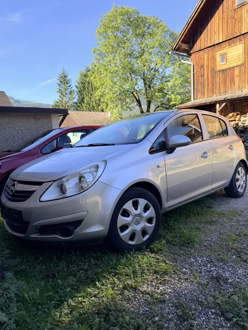 Opel Corsa 1.4 16V Color Edition - 2