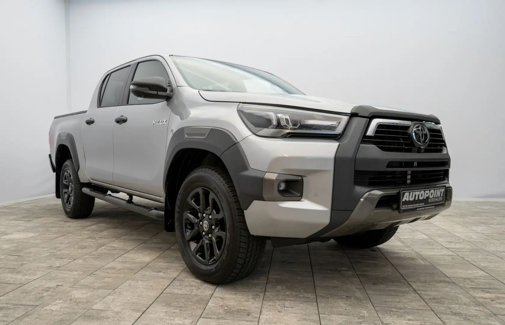 Toyota Hilux 2.8 D4-D Invincible MY2025°Mild HYBRID°AHK Silber - 1