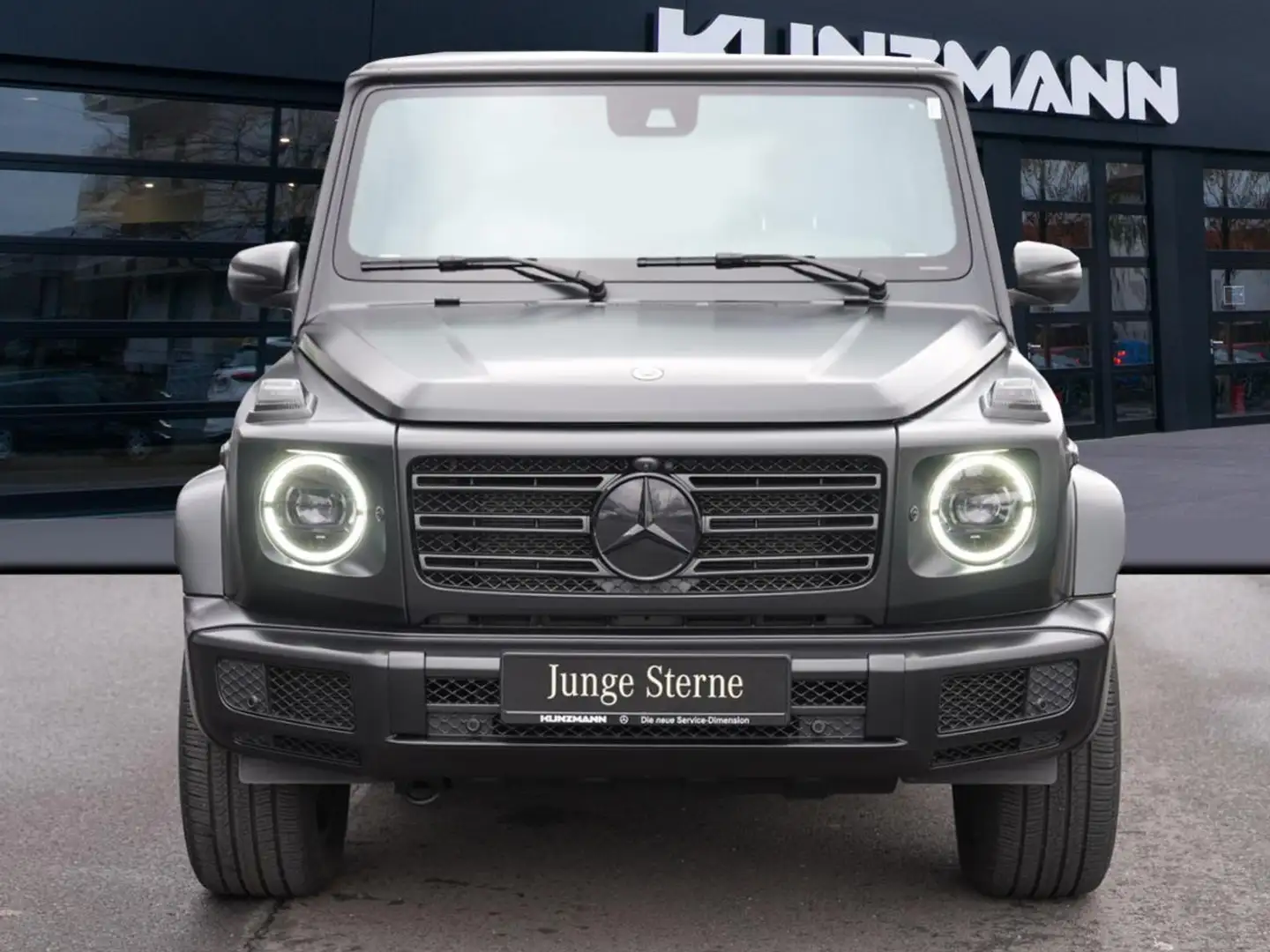 Mercedes-Benz G 500 AMG-Line Night Schiebedach Standhzg 360° Schwarz - 2