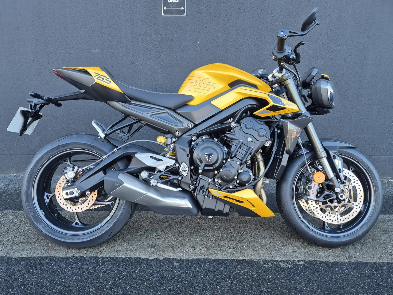 Triumph Street Triple 765
