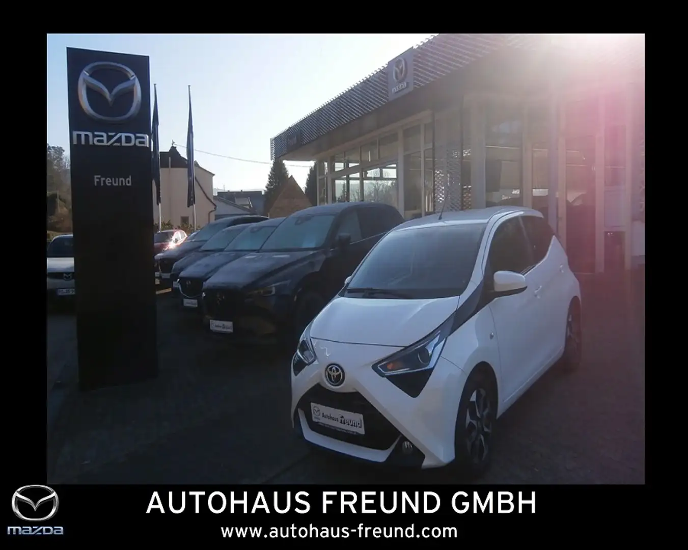 Toyota Aygo X -play Team D Blanco - 1