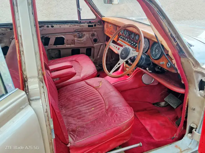 Jaguar S-Type 1966, foto 16