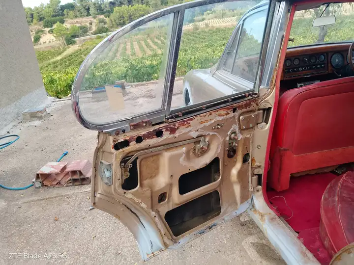Jaguar S-Type 1966, foto 7