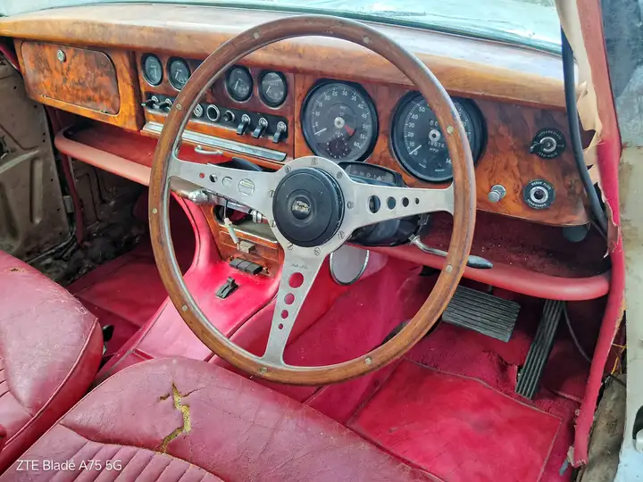 Jaguar S-Type 1966, foto 15