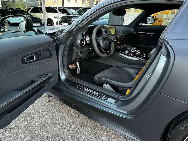Mercedes-Benz AMG GT R *Carbon*Keramik*AMG Track Package* Ansicht 25