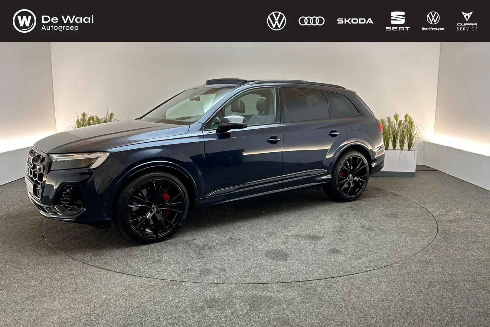 Audi Q7 60 TFSI e 490pk Automaat quattro Pro Line S Compet Bleu - 1
