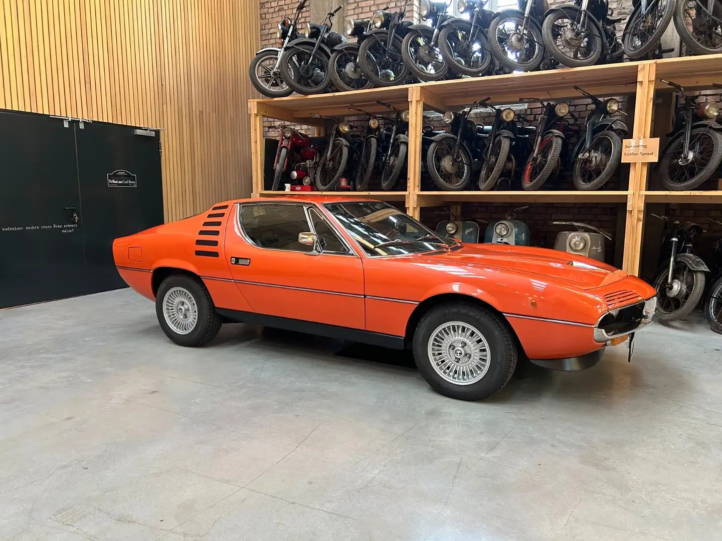 Alfa Romeo Montreal Оранжевий - 2