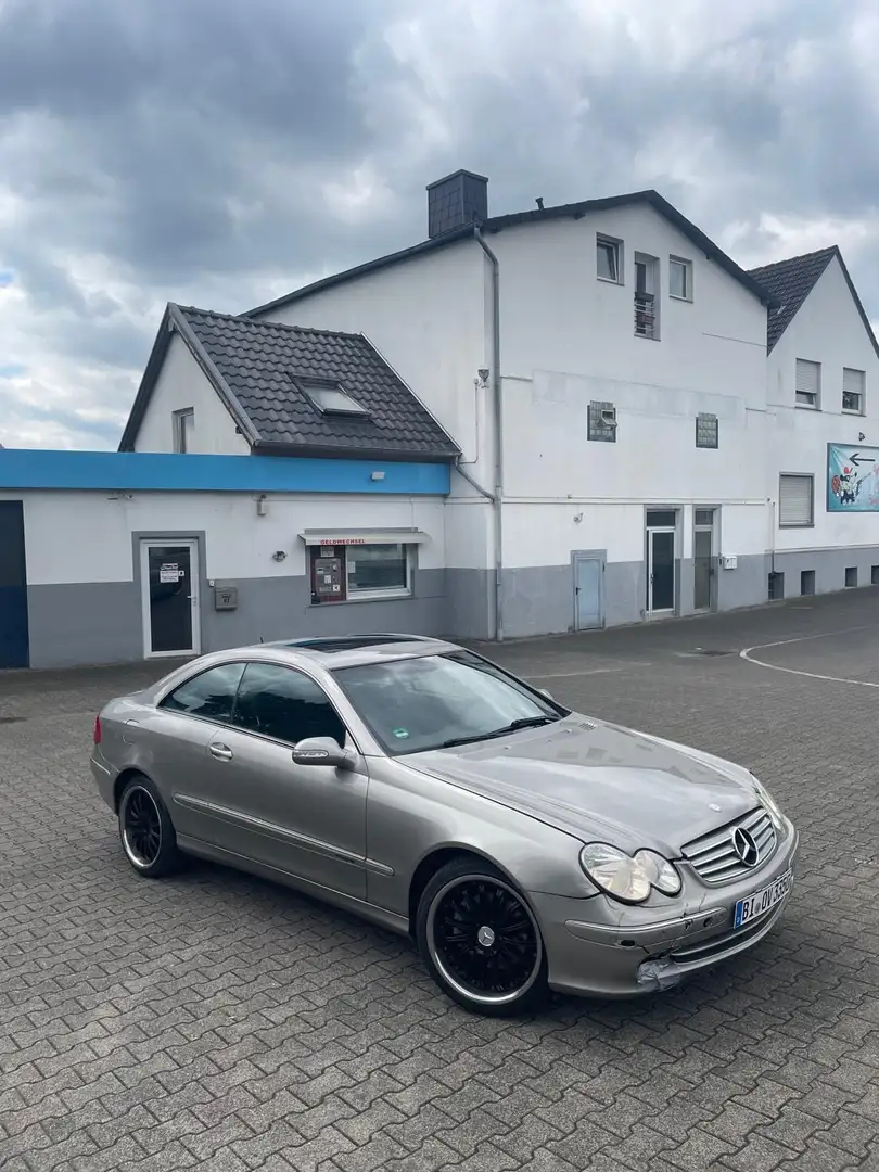 Mercedes-Benz CLK 240 Elegance Beige - 2