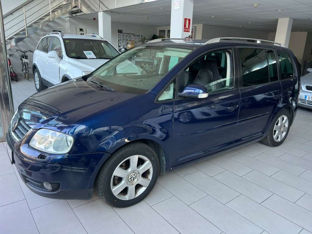 Volkswagen Touran 2.0TDI Advance - foto 1