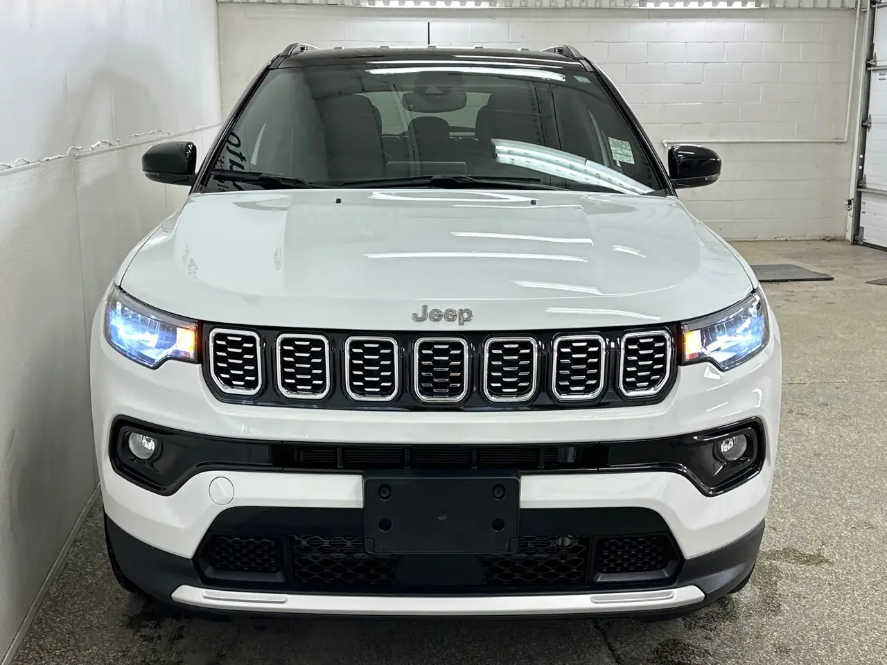 Jeep Compass снимка Jeep Compass