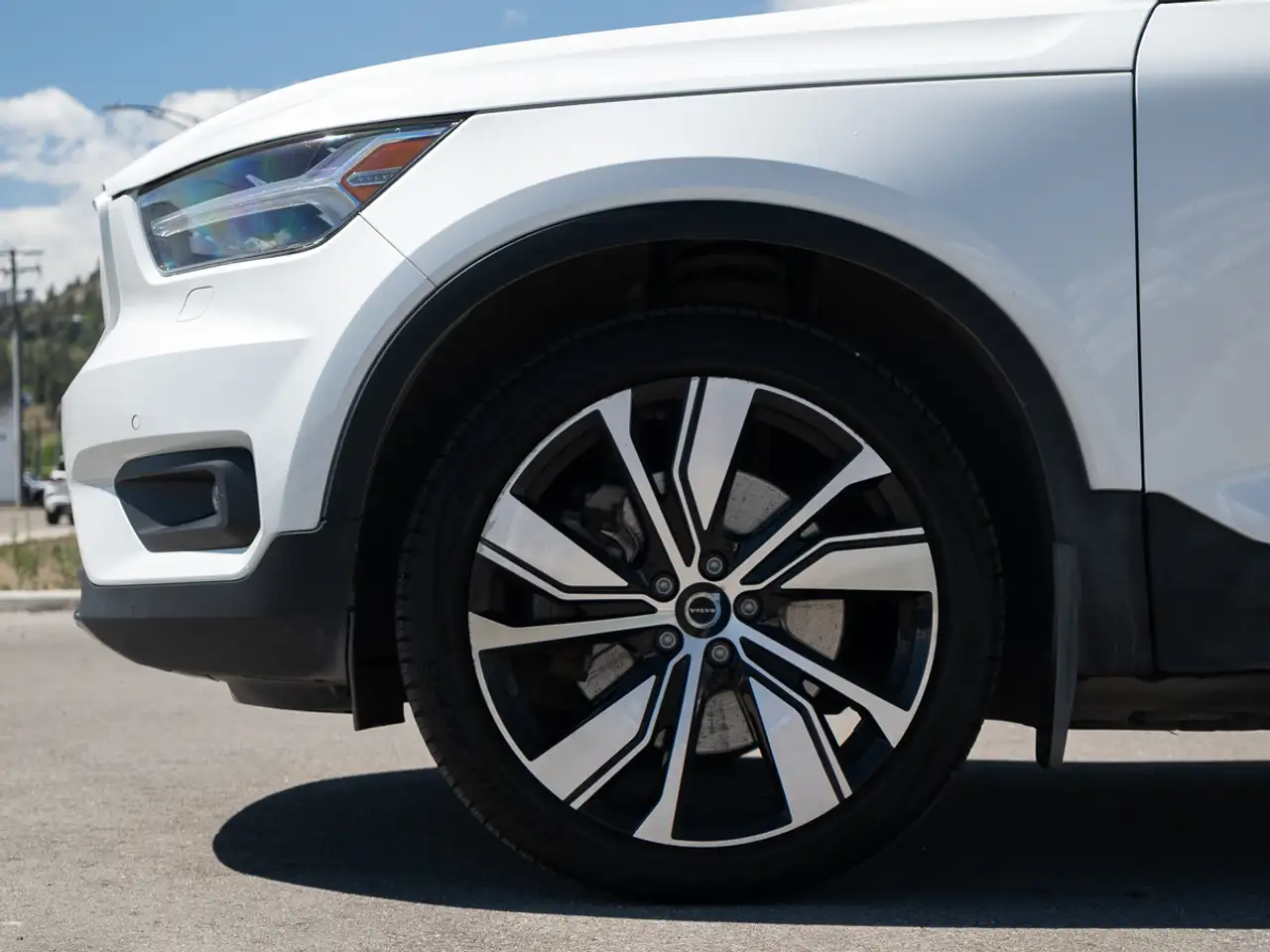 Volvo XC40 снимка Volvo XC40