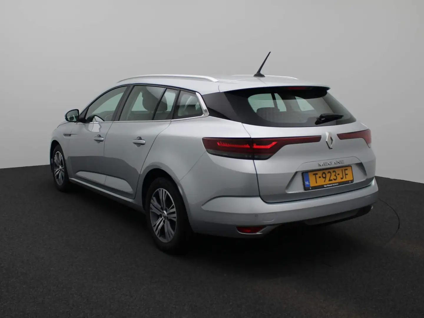 Renault Megane Estate 1.3 TCe 140 Equilibre | ECC | Navi | LMV | Gris - 2