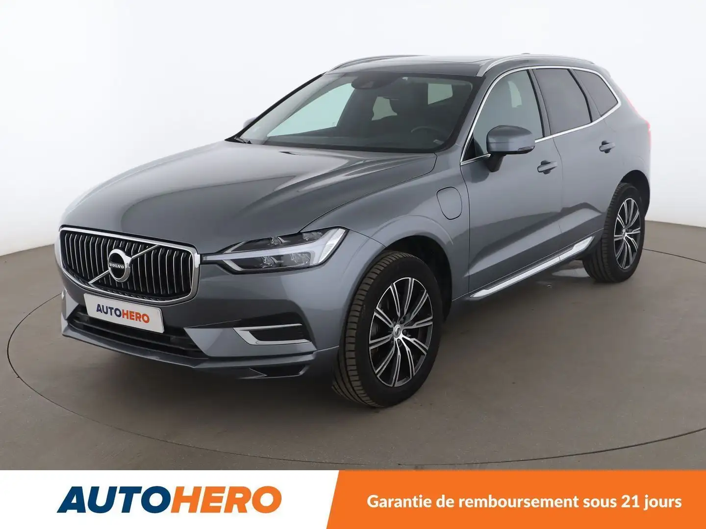 Volvo XC60 2.0 T8 Twin Engine PHEV Inscription Geartronic 8 Gris - 1
