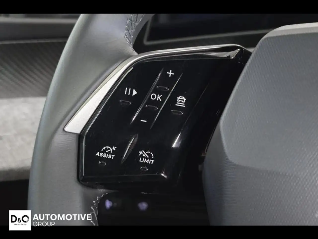 Peugeot 5008 e- Allure 360° camera gps 7pl 23