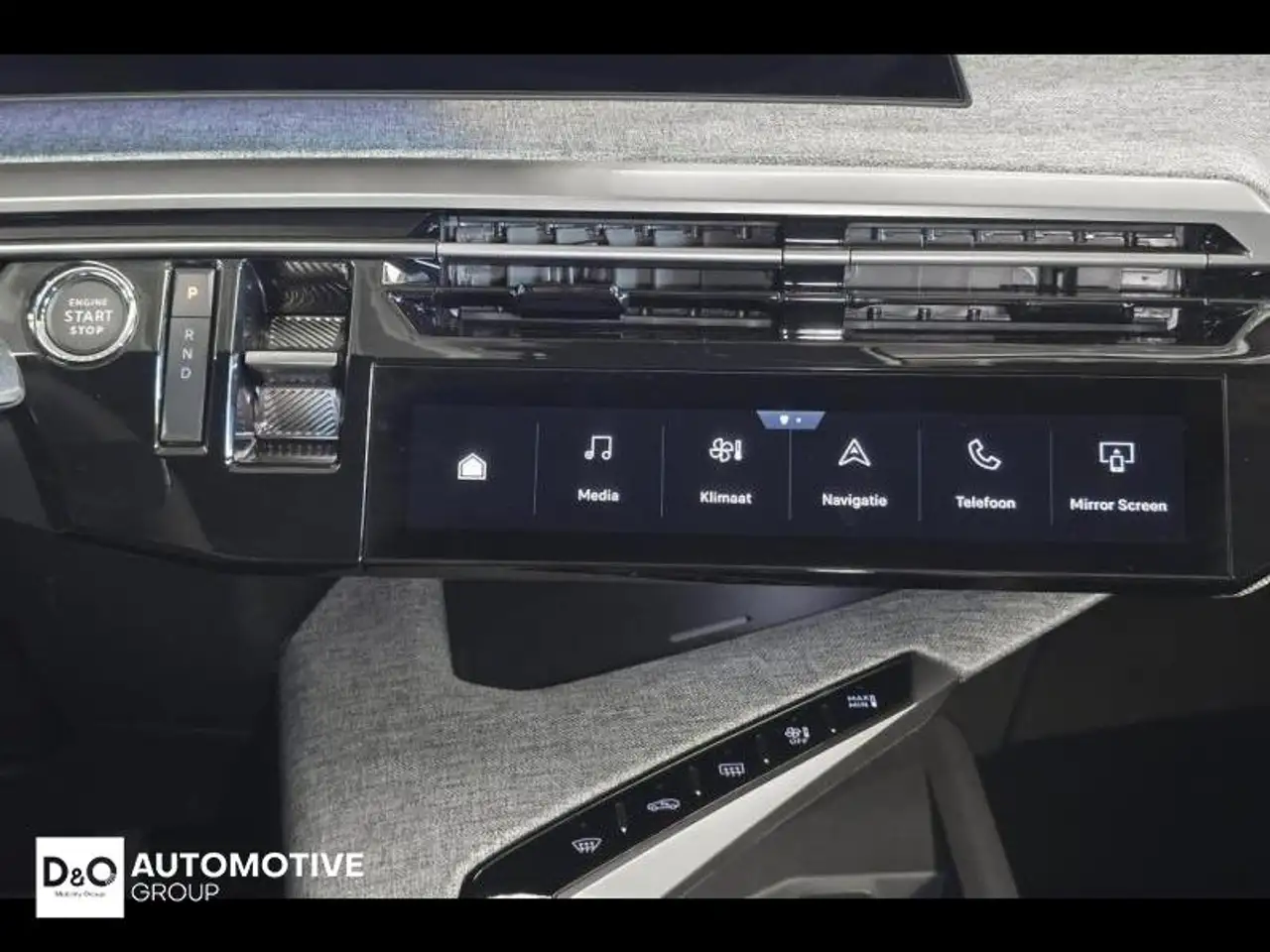 Peugeot 5008 e- Allure 360° camera gps 7pl 26