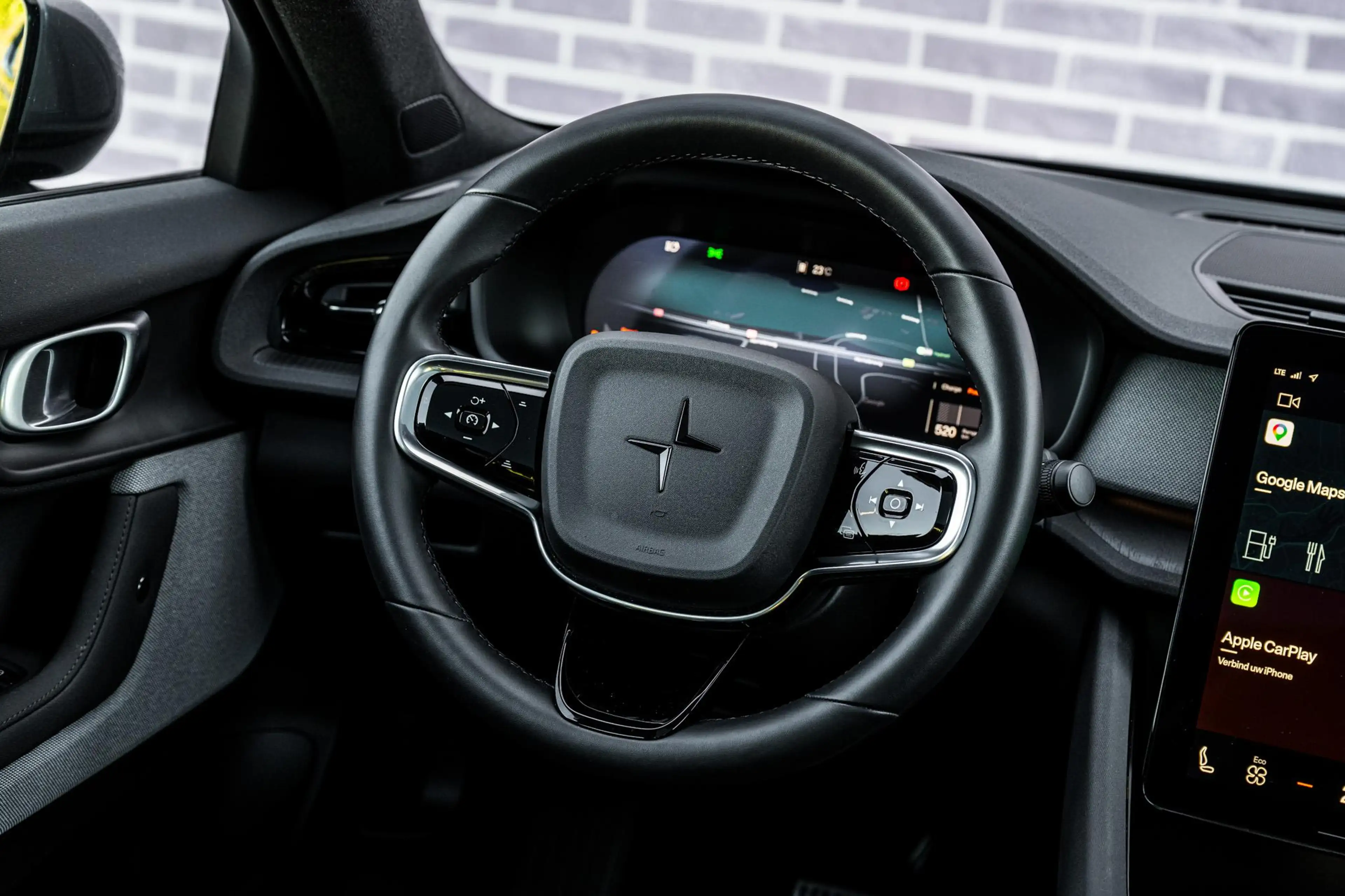 Polestar 2 Long Range Single Motor Plus 82 kWh — photo 12