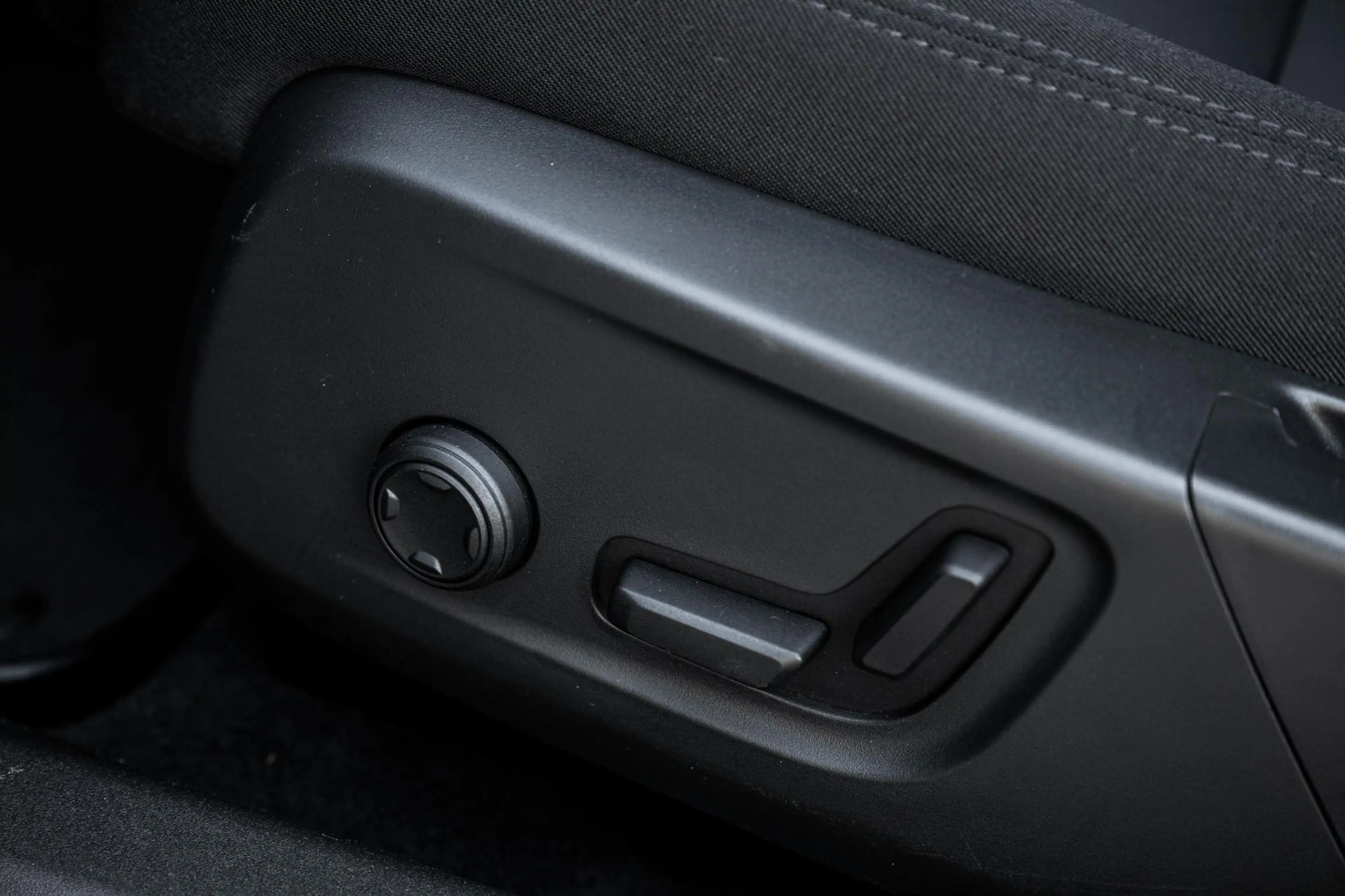 Polestar 2 Long Range Single Motor Plus 82 kWh — photo 7